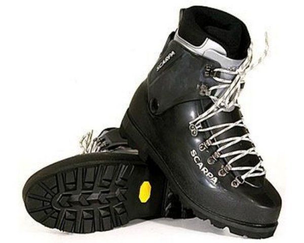 Пластиковые альпинистские ботинки Scarpa Vega H.A.